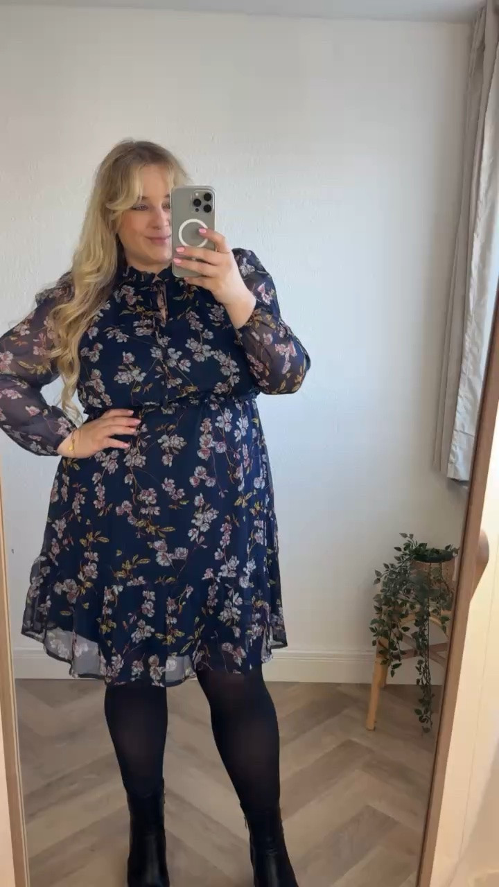 Gemustertes Kleid 🥰

15 % sparen bei Bon Prix mit dem Code:
15bysandra
(Gültigkeit: 13.10. -einschl. 15.10.2026; 15% auf Alles; einmalig einlösbar pro Kundin; gilt in DE App & Webshop)

#plussizefashion #kleid #curvy #muster #autumn #herbst