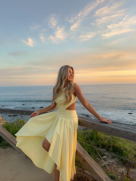 Yellow dress 🌼

#LTKSeasonal #LTKfindsunder100 #LTKparties