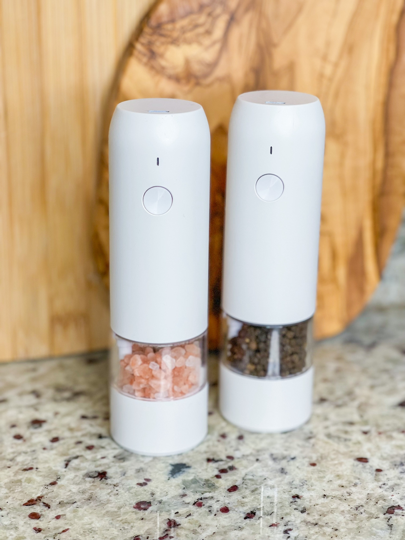 Tomeem Salt and Pepper Shaker Set with LED Lights and Salt Grinder  Refillable with 6 Adjustable Coarseness Electric Salt and Pepper Grinder Set