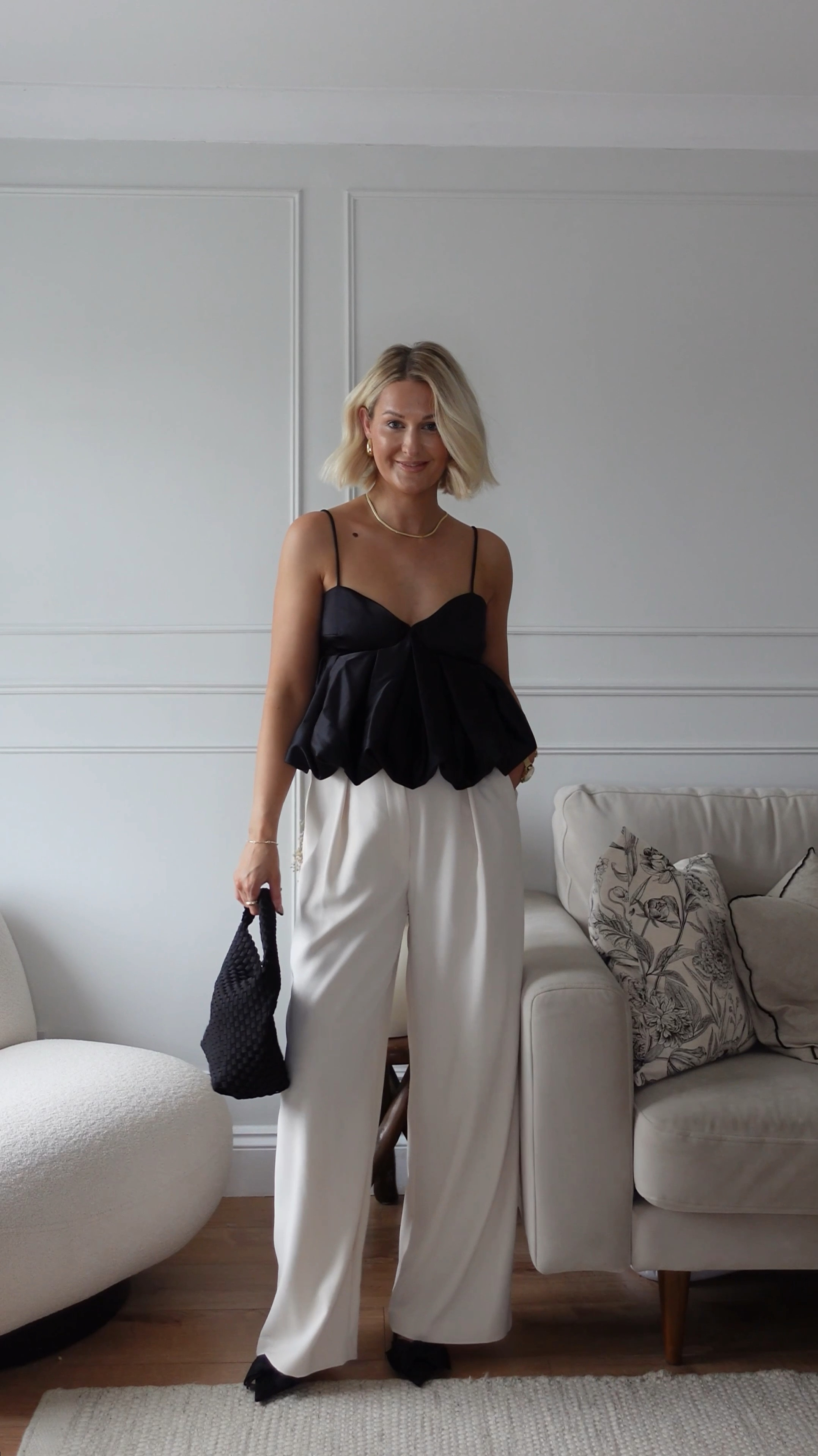 Who’s ready for party season!!? It’s just around the corner & H&M of course are winning! 

Party season, partywear, sequins, H&M, Christmas outfit, river island

#LTKuk #LTKpartywear #LTKstyletip