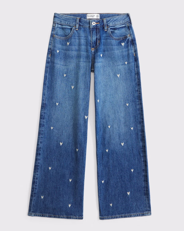 BLACK FRIDAY IS HERE | 40% OFF everything | free shipping on orders over $99 | Abercrombie & Fitch (US)