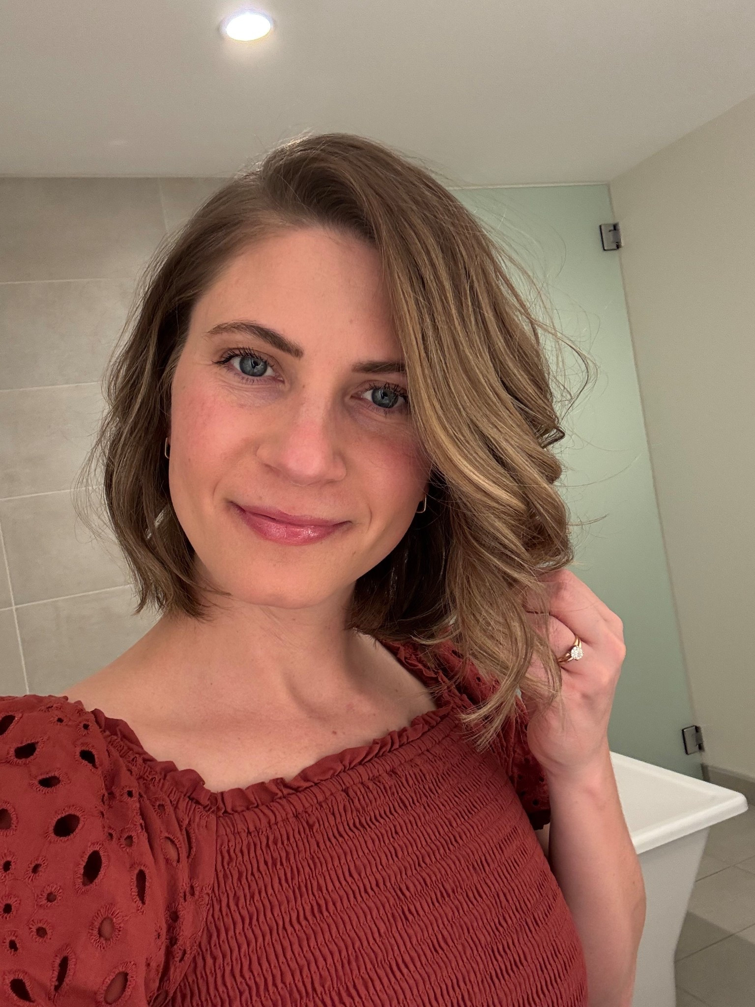 Dinner in Scottsdale last night 🌵✨ One of my favorite parts of traveling is getting dressed up, slowing down, and really being present for the moment. I kept everything simple, elevated, and aligned with my values — including the nontoxic makeup + outfit details  I shared in this post. It’s proof you don’t have to compromise your health to feel confident and put together.

There’s something so special about warm desert nights, good food, and feeling good in your own skin. Grateful for these little moments that fill my cup.

#scottsdale #scottsdalearizona #desertvibes #nontoxicbeauty #cleanbeauty #naturalmakeup #integrativehealth 

#LTKmomlife #LTKBeauty #LTKTravel