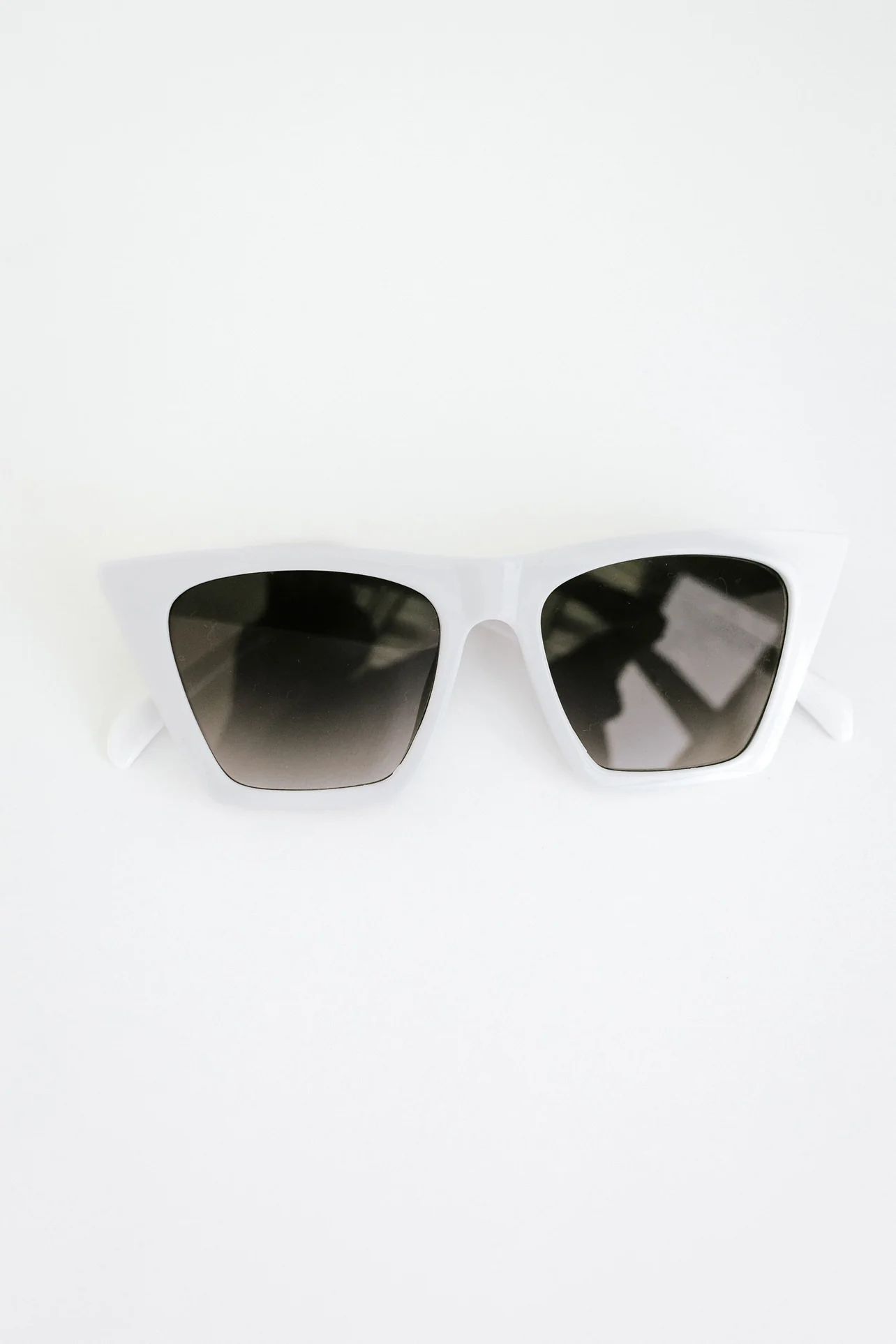 Relle Sunglasses - White | THELIFESTYLEDCO