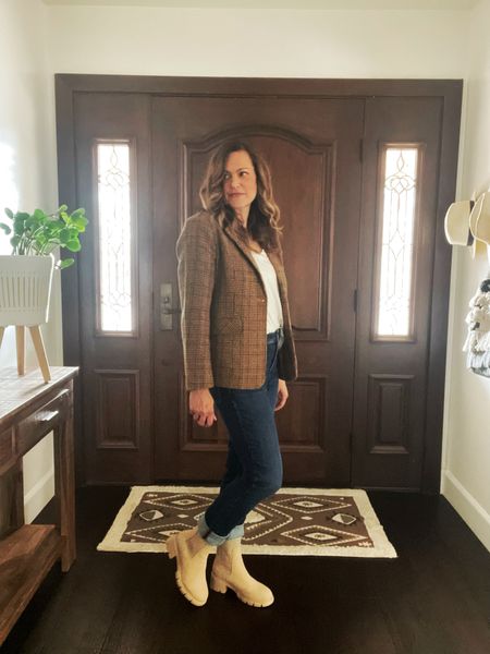 Fall capsule with Madewell jeans, white t, plaid blazer and nude lug boots.  #falloutfit 

#LTKover40 #LTKshoecrush #LTKfindsunder50