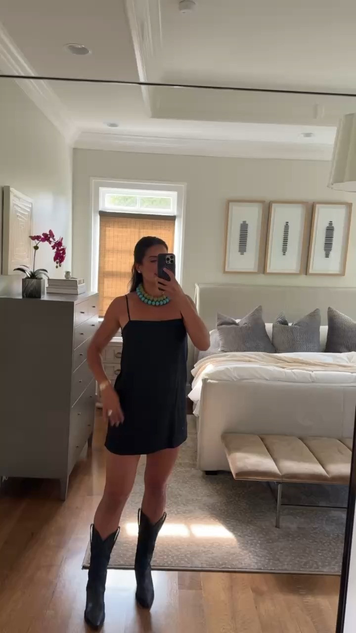 Little black dress!

tts: M

aritzia, aritzia dress, aritzia dresses, baublebar, tecovas, boots outfit, boots dress, date night outfit, black aline dress, black tshirt dress, grace white 

 

#LTKgrwm #LTKootd #LTKdayinmylife