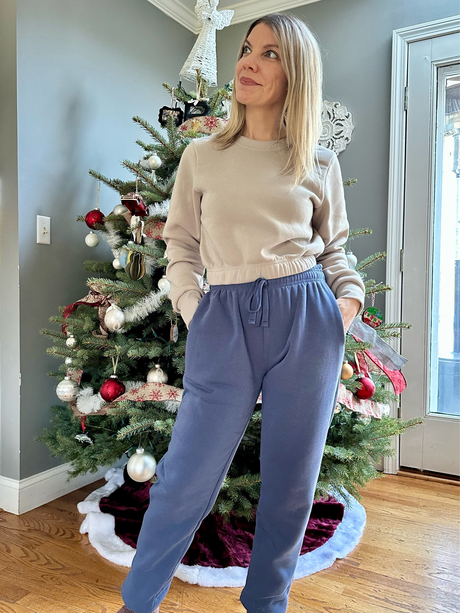 The warmest set you will find! I’m in love with this Real Essentials Fleece Jogger sweats and Cropped Crew Sweatshirt. Each available in a 3 pack! #amazon #amazonfinds #style #joggers #croptop #sweatshirt 

#LTKHoliday #LTKfindsunder50 #LTKstyletip