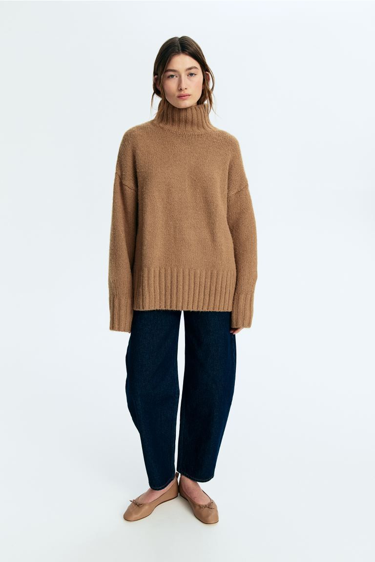 Oversized turtleneck jumper - Dark beige - Ladies | H&M | H&M (UK, MY, IN, SG, PH, TW, HK)