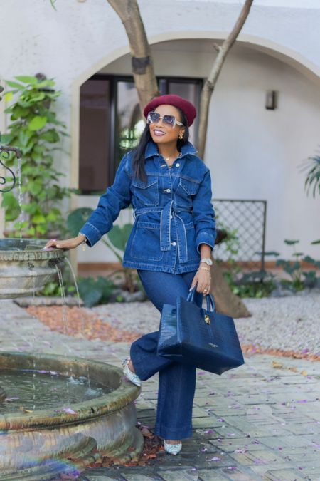 I love me a denim look. Fall denim look. Casual Friday, brunch or just hanging out with friends 

#styletips #teddyblake #personalstylist #lola

#LTKstyletip #LTKU
