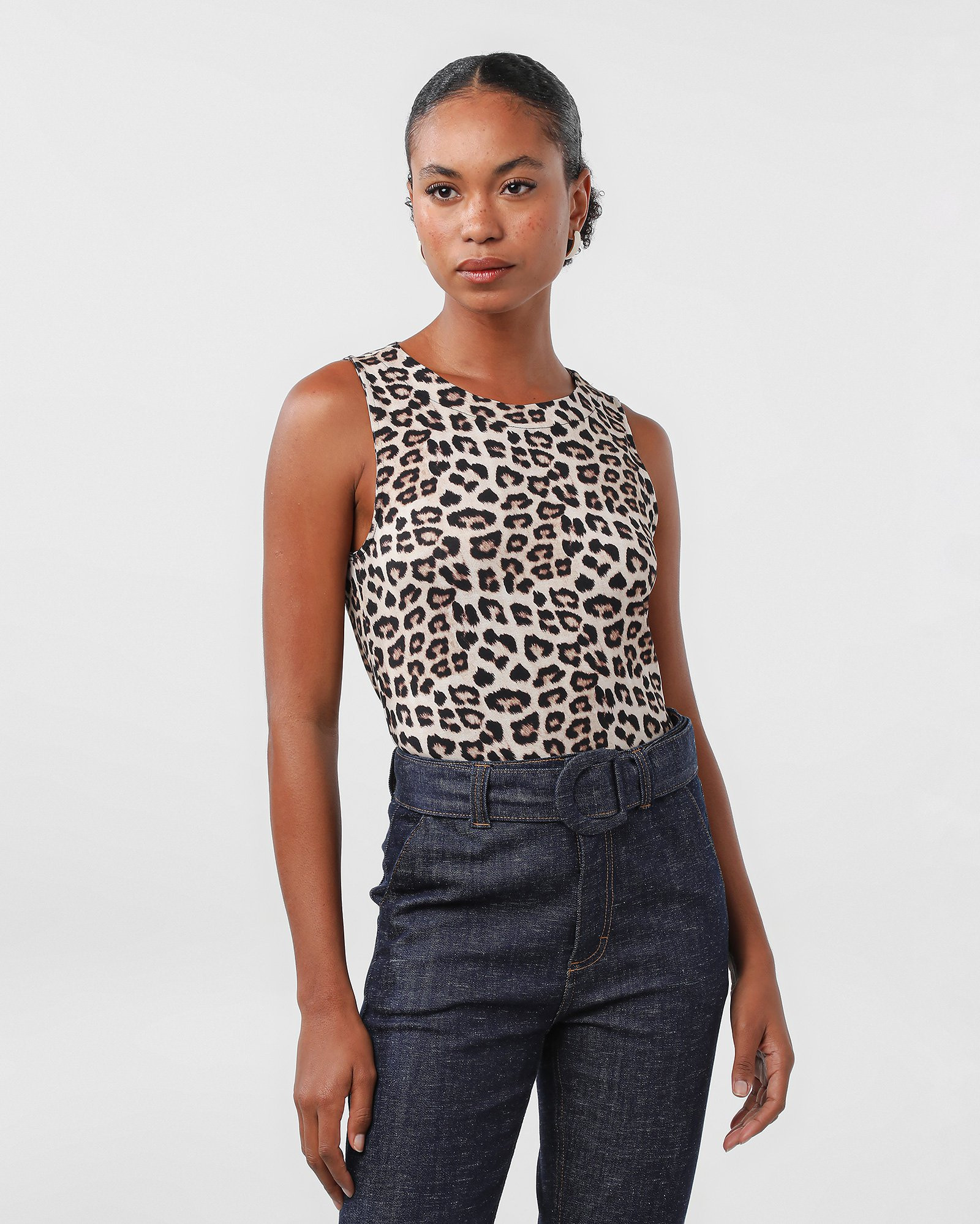 Regata feminina reta Nana viscose onça bege | AK by Riachuelo | Riachuelo (BR)