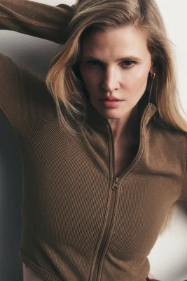 ALO | Seamless Two Tone Rib Jacket in Java Brown, Size: Large | Alo Yoga