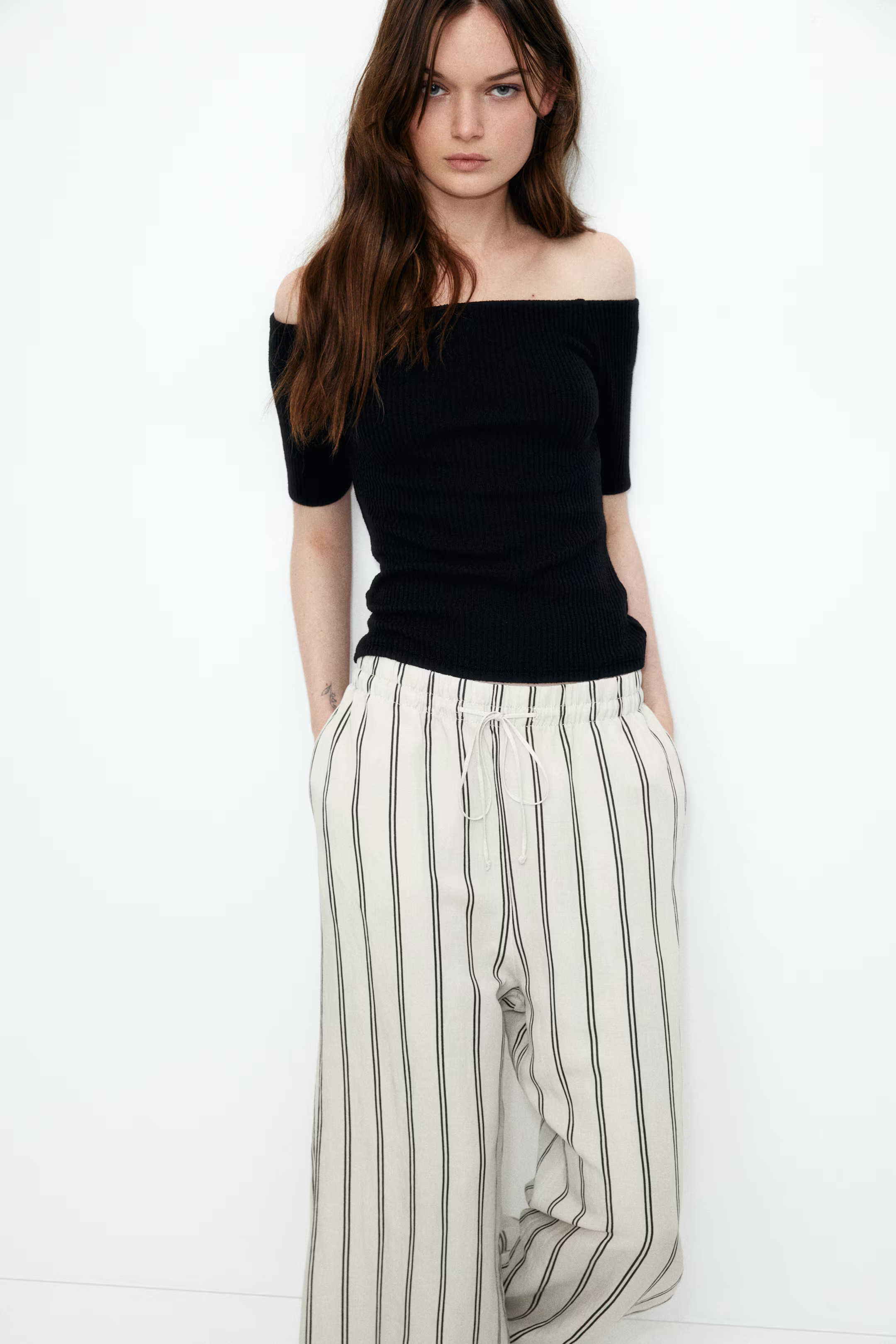 Pantaloni in misto lino - Beige chiaro/righe - DONNA | H&M IT | H&M (FR, IT, ES, PT, BE)