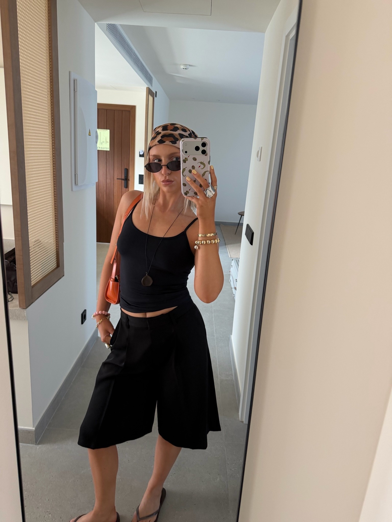 Bermuda shorts outfit

#LTKeurope #LTKstyletip #LTKsummer