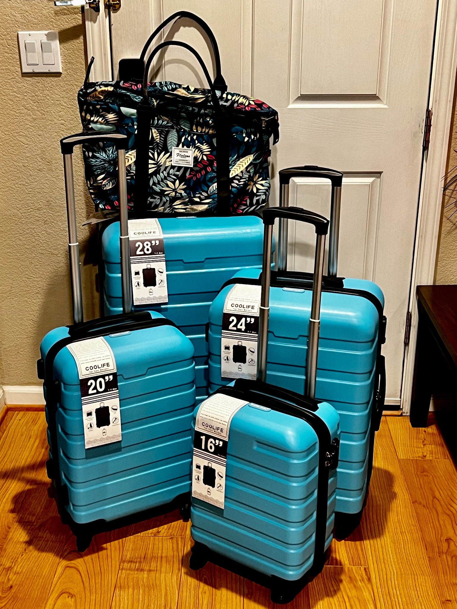 Suitcase Travel Set Deal
#travel #amazon #amazonfind #suitcase #weekend #summer #vacation

#LTKSeasonal #LTKtravel #LTKhome