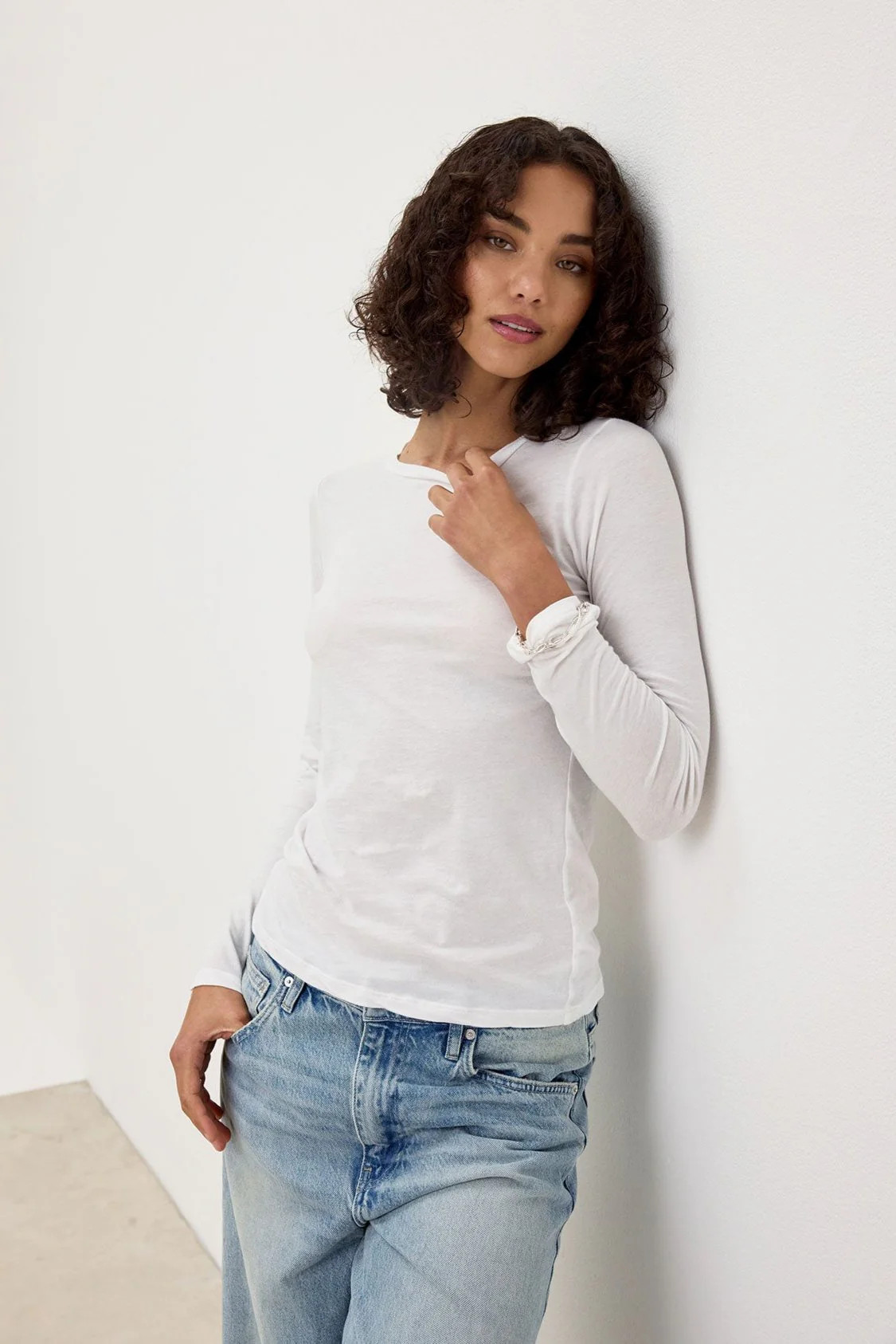 ZOFINA GAUZY WHISPER FITTED LONG SLEEVE CREW NECK TEE | Velvet by Graham & Spencer