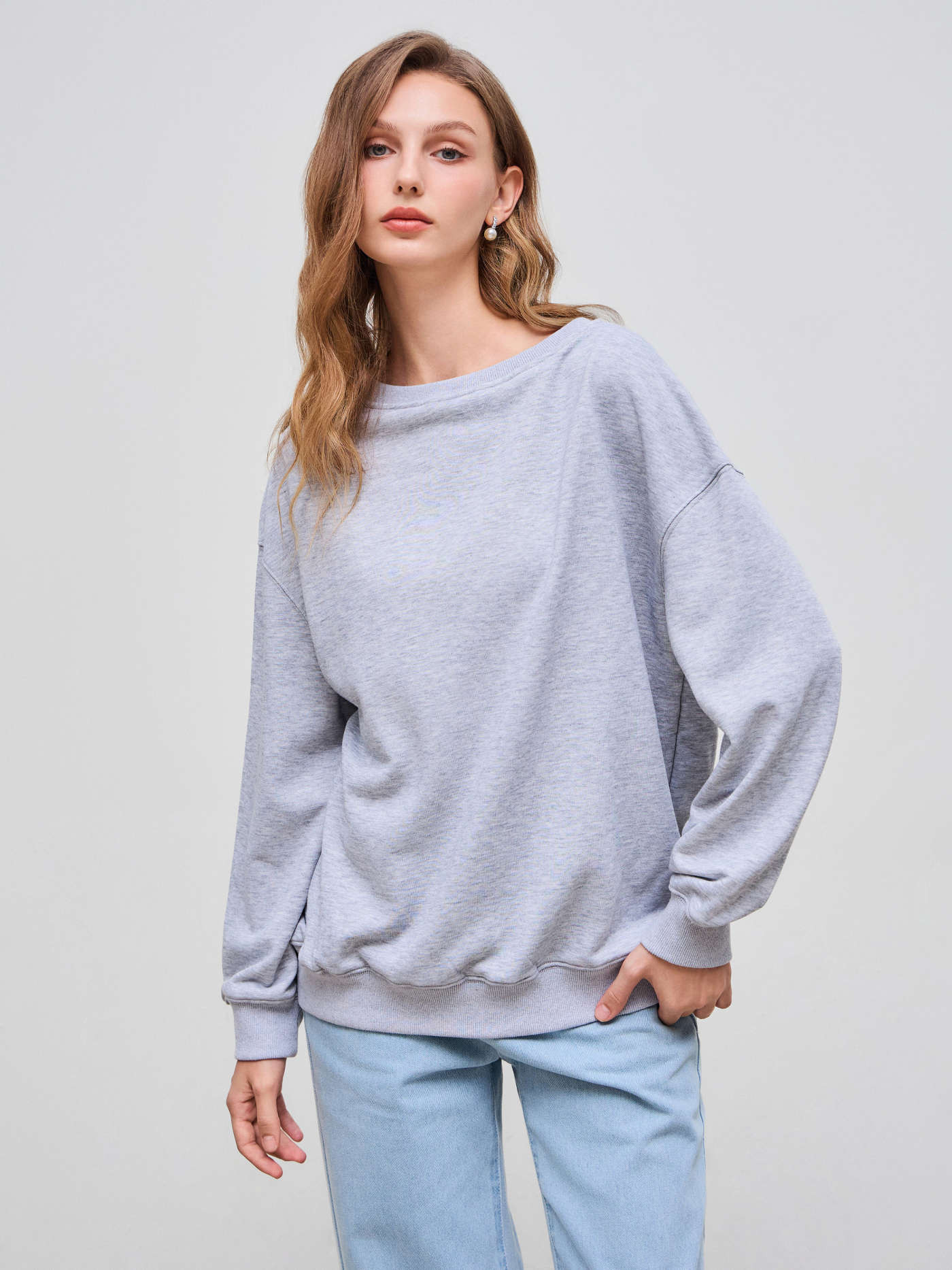 Round Neckline Solid Sweatshirt | Cider