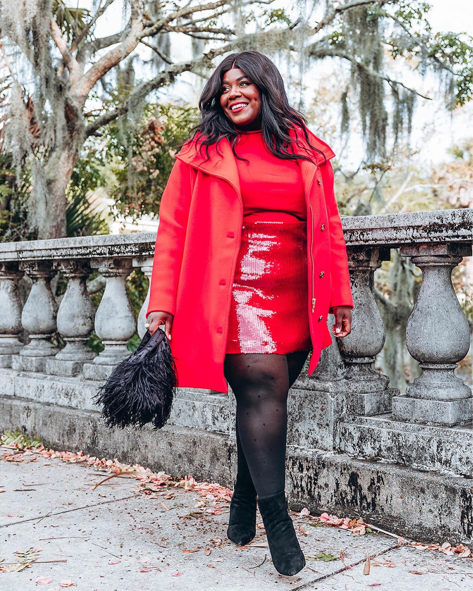 Red (Thamarr’s Version)

I’m absolutely obsessed with J.Crew lately.  From their classic tweed blazers, feathered frocks and this all rouge look featuring the cutest sequined mini — I can’t help but be obsessed. @jcrew #injcrew #ad 

#LTKsalealert #LTKunder100 #LTKcurves