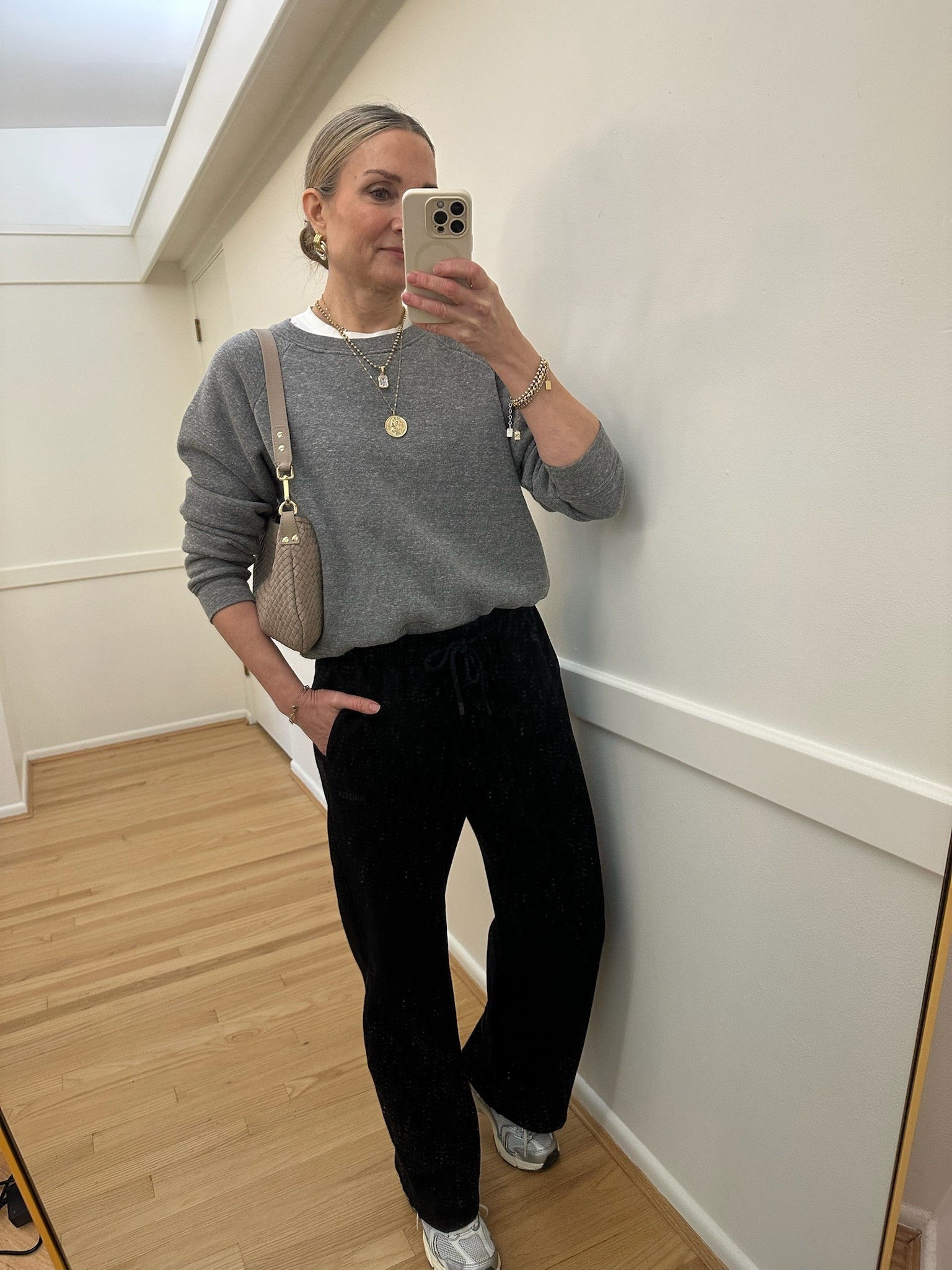 Cute and cozy OOTD!! 🥰🥰

#LTKootd #LTKSeasonal #LTKOver40