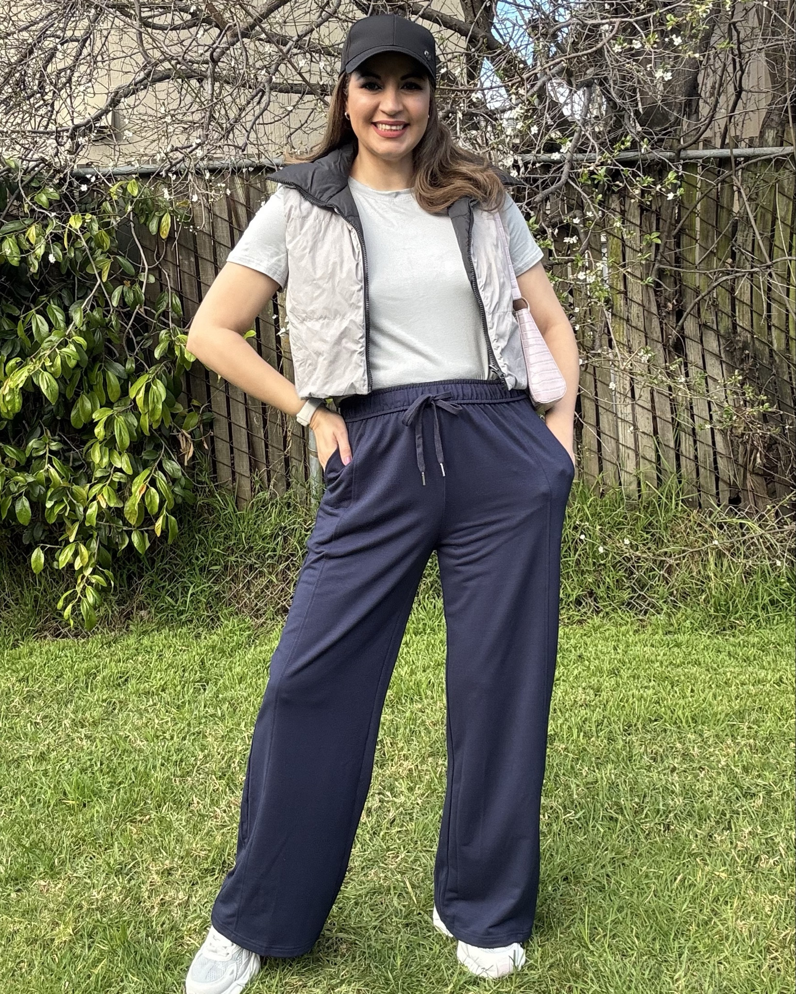 Pack of 4 Women’s Wide Leg Sports Pants, Loose, Straight, Elastic Waist, Drawstring, Multi Pack of Rest Pants with Pockets.
Size:M

#LTKSeasonal #LTKMidsize #LTKdayinmylife

#LTKMidsize #LTKmomlife #LTKSaleAlert