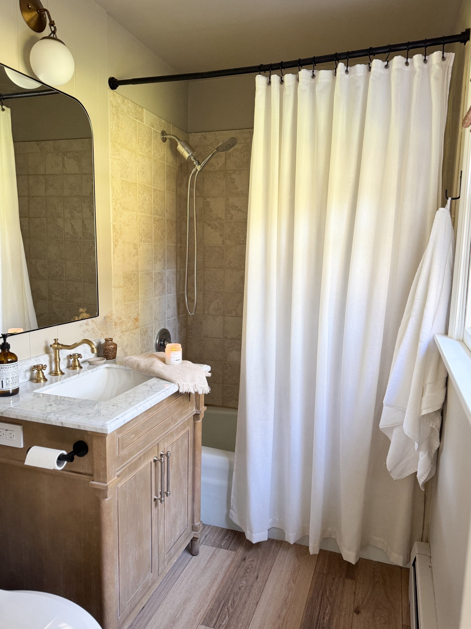 Neutral bathroom 

#LTKHome