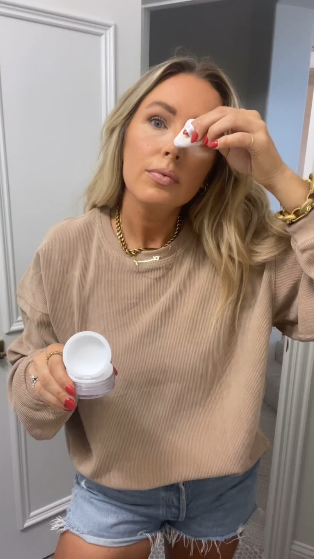 Sized up to large in the Fre people looks for less sweater. 
Lip kinder dusty rose
Lipstick Kim me & cream cup
Makeup 

#LTKVideo #LTKSaleAlert