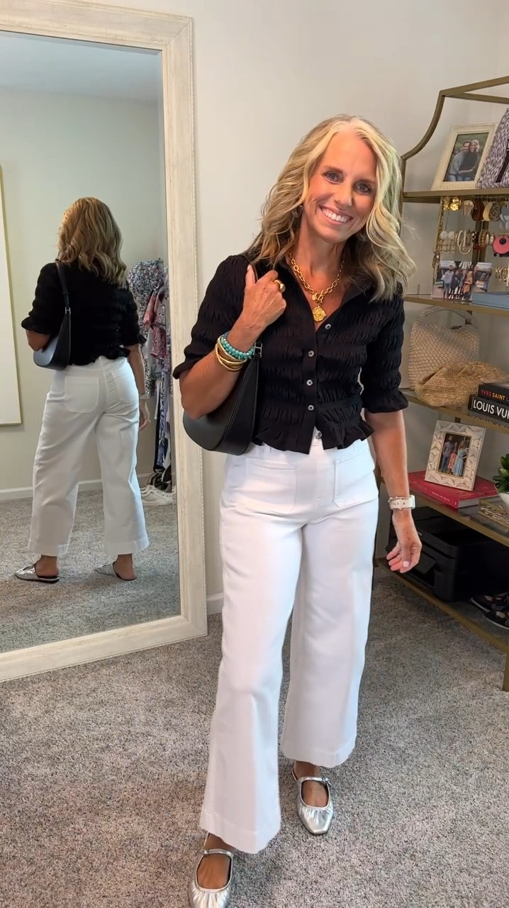 4 ways to style this adorable top. Also available in ivory (wearing XS) 
Use code LISAXSPANX on all Spanx purchases 
Use COAST15 on Avara
Use COAST20 on Quilted Koala 

#LTKStyleTip #LTKFindsUnder100 #LTKOver40