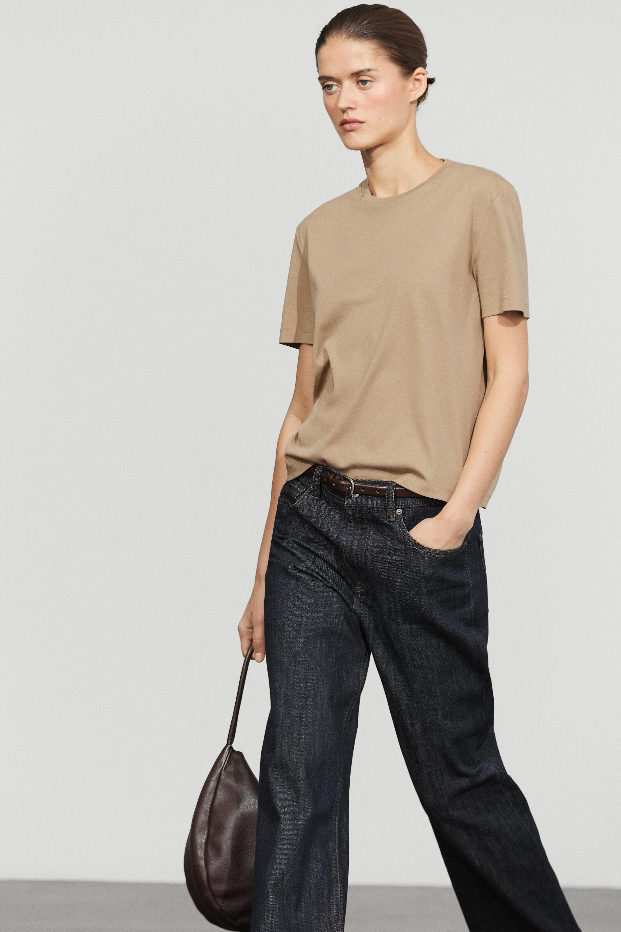 Regular-Fit-T-Shirt mit kurzen Ärmeln | Massimo Dutti DE