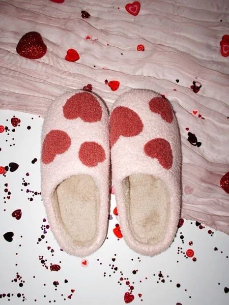 Heart Slippers | Lane 201 Boutique