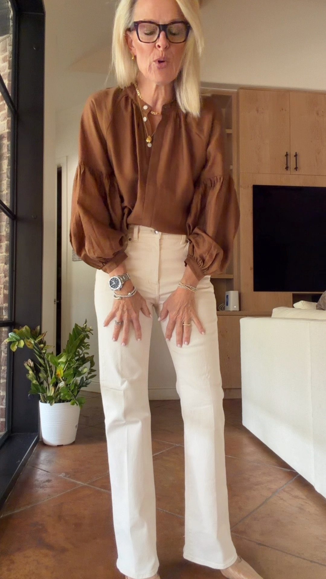 Boot cut denim are a great pair of denim to wear with a kitten Hill and you can dress them up,
You could wear them with flats.
You could wear them with boots for a chilly day in the winter.
You could wear them with low profile lifestyle sneakers I will link some of my favorites here 

#LTKOver40 #LTKGiftGuide #LTKWorkwear