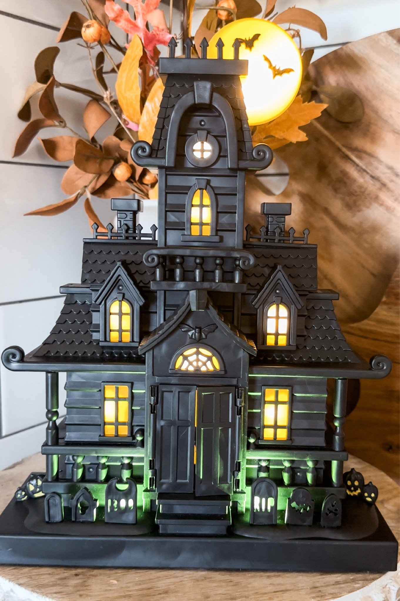 Target Halloween Find, Halloween decorations, Halloween decor, table top decor, Halloween find, animated Halloween

#LTKfamily #LTKhome #LTKHalloween