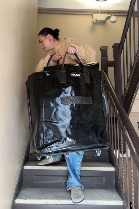 Best bag for living in nyc! Has wheels