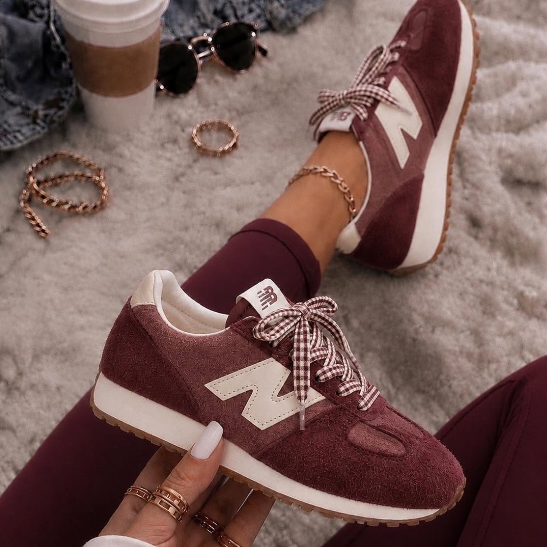 Omg these exclusive Burgundy colored New Balance 471 Sneakers are on sale!!!  
The timing for Fall styling and game day looks is perfect for this color to go on sale!!

44% OFF!! Normally $110 now $60.50!

#LTKdayinmylife #LTKmomlife #LTKSaleAlert