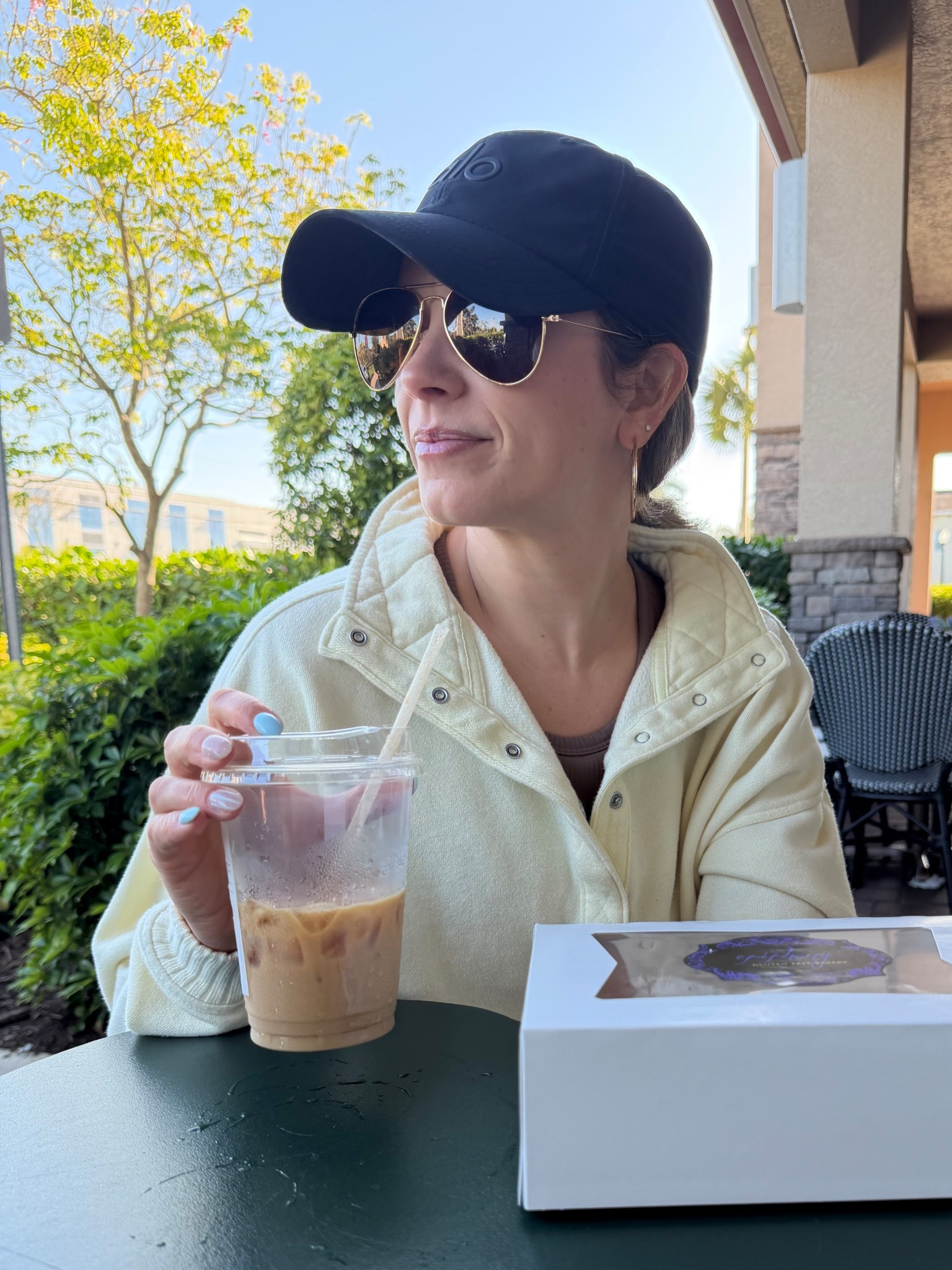 Love this sweatshirt! Perfect for cooler nights. 💛🌟

#LTKTravel #LTKPetite #LTKOver40