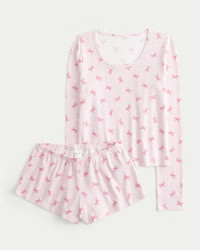 Women's Always Cozy Long-Sleeve Scoop Top & Shorts Set | Women's Bottoms | HollisterCo.com | Hollister (US)