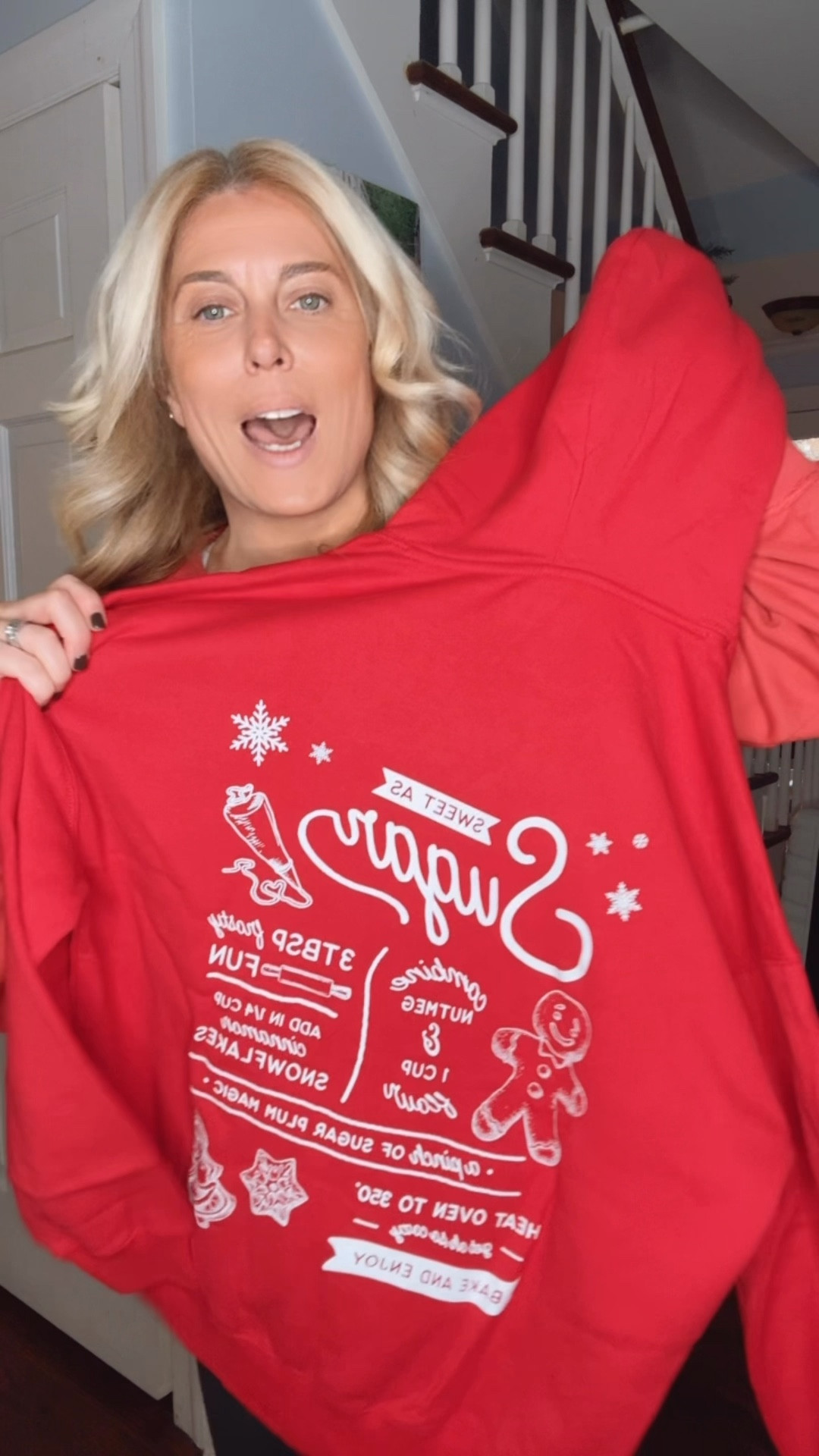 Hollister oversized hoodie 

#LTKFindsUnder50 #LTKStyleTip #LTKHoliday