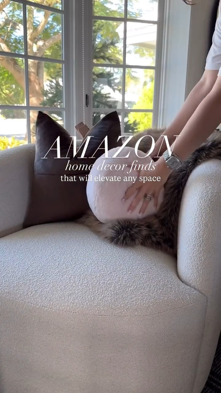 It’s the little finds 🐴✨🤎 so impressed with the quality of all of these pieces. Elevate any space with these decor finds. Follow me @the_sip_studio and comment LINKS for direct links sent over #homedecor #amazonhome #elevatedstyle #timelessdesign #equestrianlifestyle