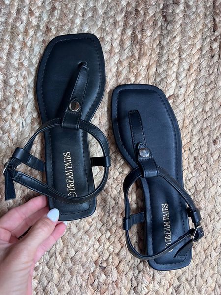 Summer sandals

Amazon finds  Amazon fashion  shoes  summer outfit  sandals 

#LTKShoeCrush #LTKFindsUnder50 #LTKStyleTip