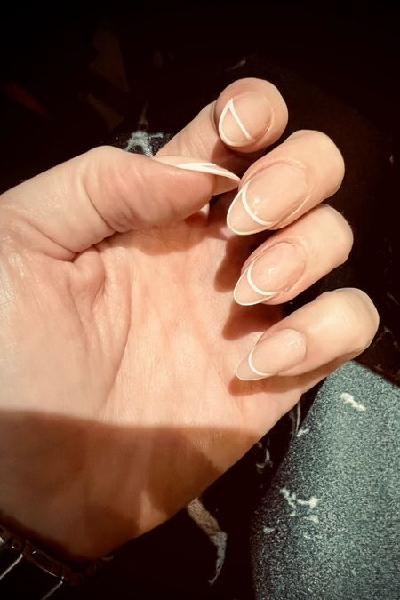 New nails. Press on nails. Glamnetic $15 manicure 

#LTKover40 #LTKfindsunder50 #LTKbeauty