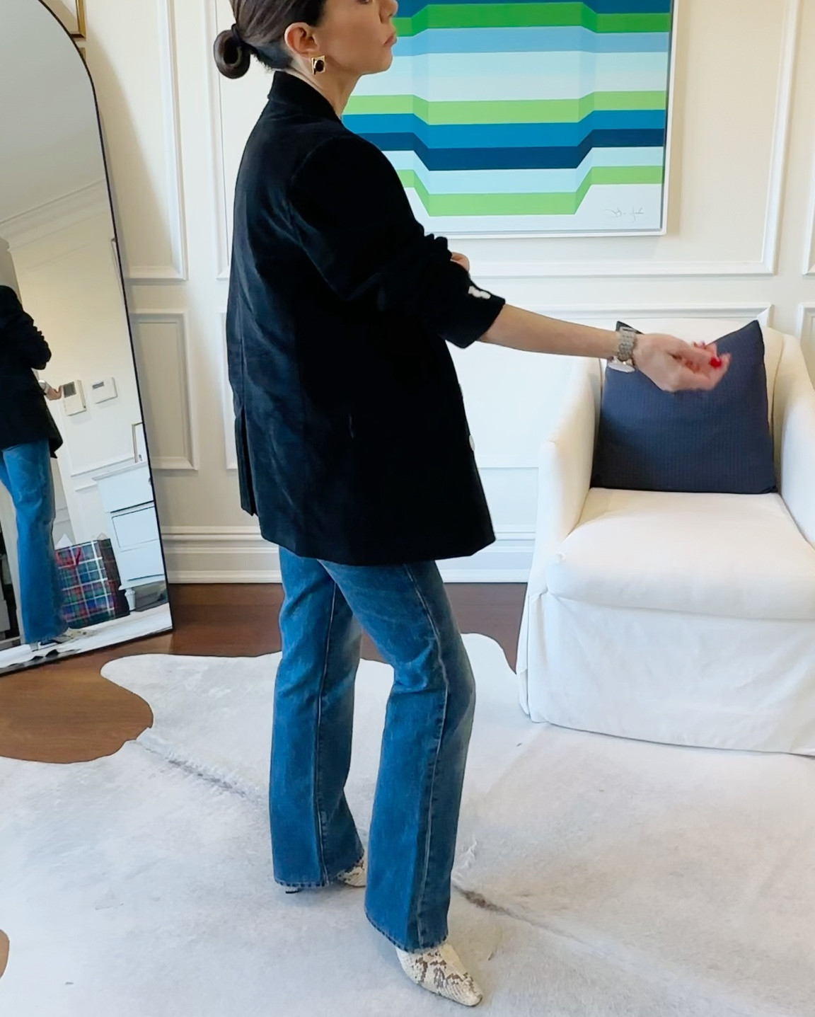 Elevated casual OOTD . There are only a few sizes left in this Madewell X Alexa Chung corduroy blazer. I’ve been wearing it on repeat! 