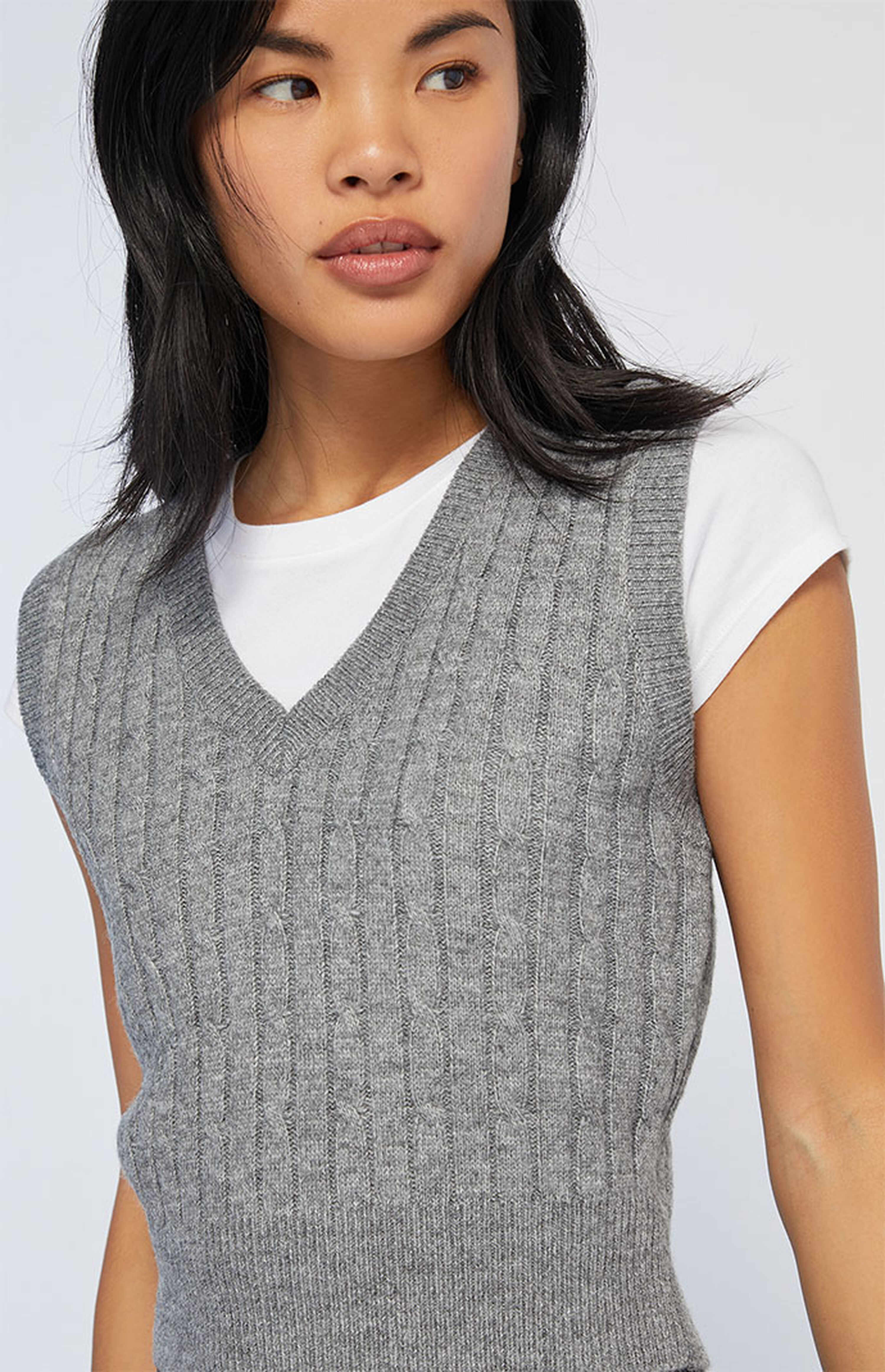 LA Hearts Shrunken Cable Knit Sweater Vest | PacSun