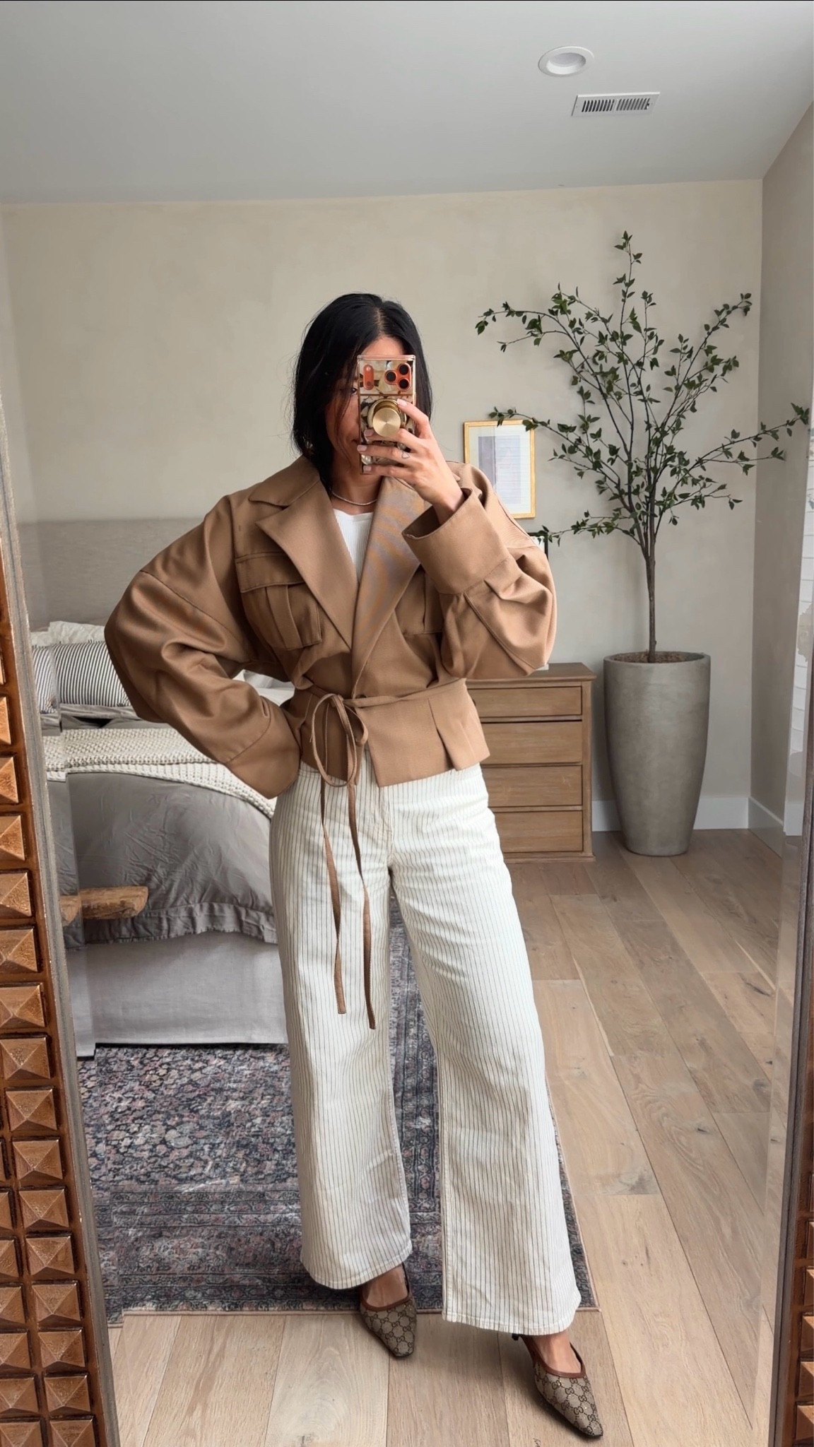 Medium in jacket
28 in denim
