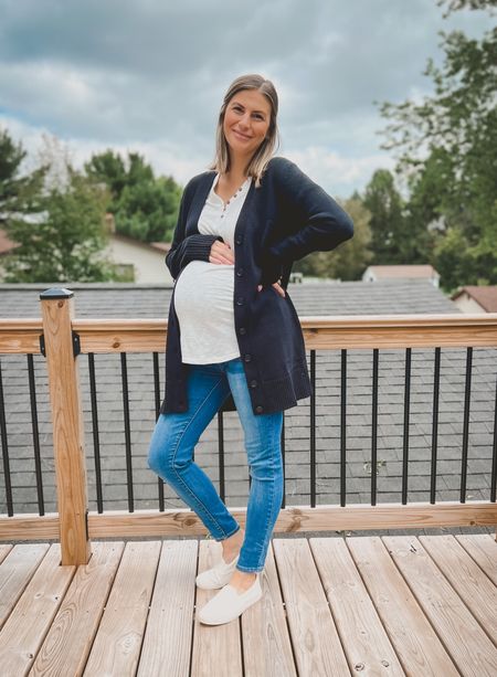 Casual fall outfit 🍁🌻

Cardigan pictured us from NOM Maternity. Code RACHEL20 will save you $$ on their site. 

Denim is BLANQ- similar styles linked below. 


Fall outfits | maternity clothes | expecting moms | bump friendly | casual fall outfits | 

#LTKbump #LTKSeasonal #LTKstyletip