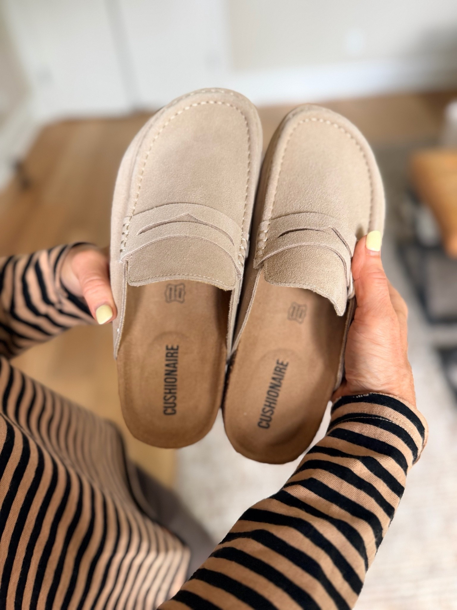 Clogs are back! And dare I say I bought a pair 🤎

#LTKootd #LTKmomlife #LTKgrwm