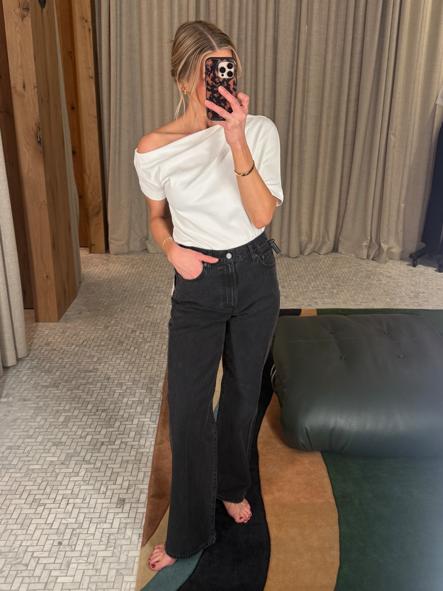 Wearing 26 jeans, small tee

#LTKgrwm #LTKOver40 #LTKootd