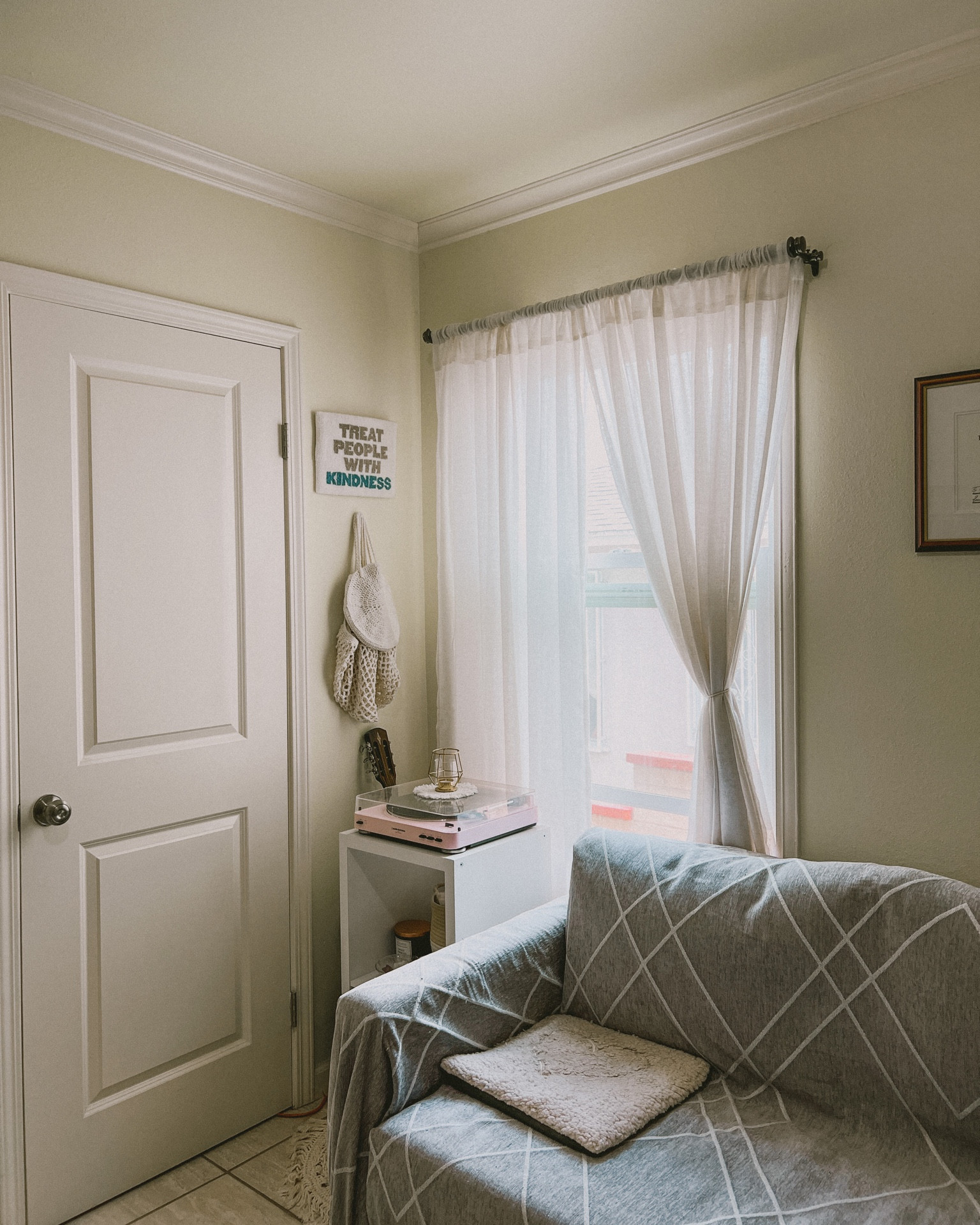 one of my fav little corners 🎶🌥️🪟🍃

#LTKFind #LTKunder50 #LTKhome