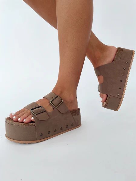 Studded Platform Sandal | Lane 201 Boutique