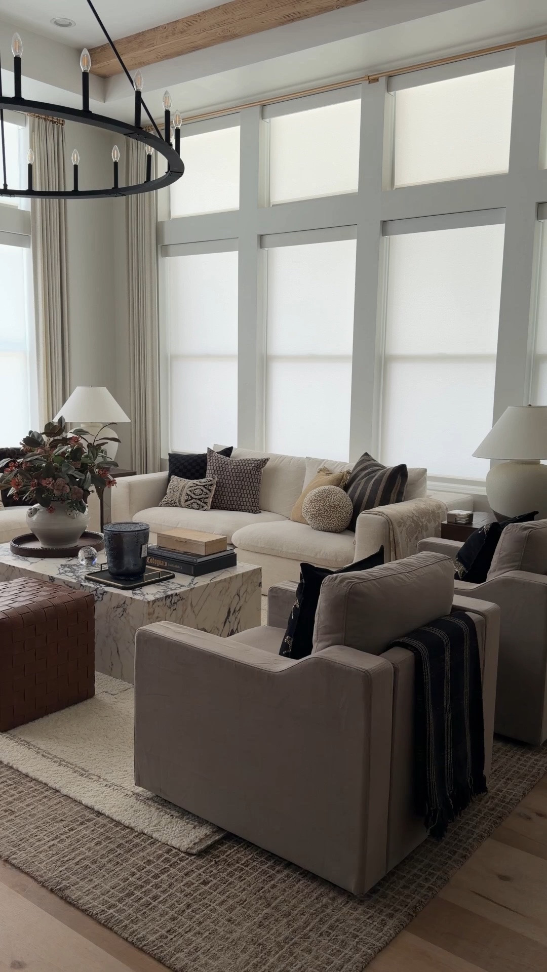 Living room details

#LTKHome #LTKSaleAlert