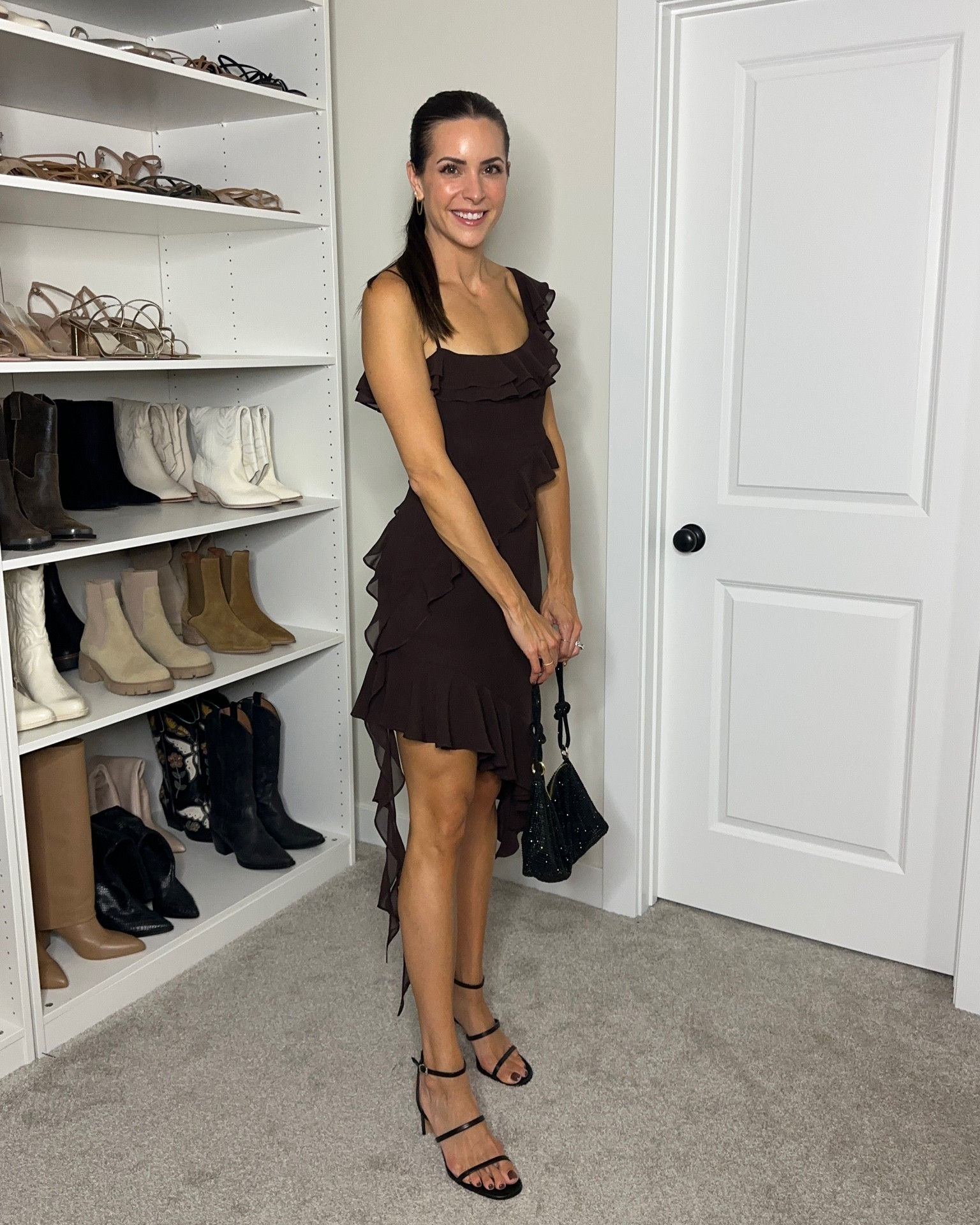 Dress: tts (S)
Sandals: tts 

Fall wedding guest, cocktail dress

#LTKparties #LTKwedding #LTKstyletip