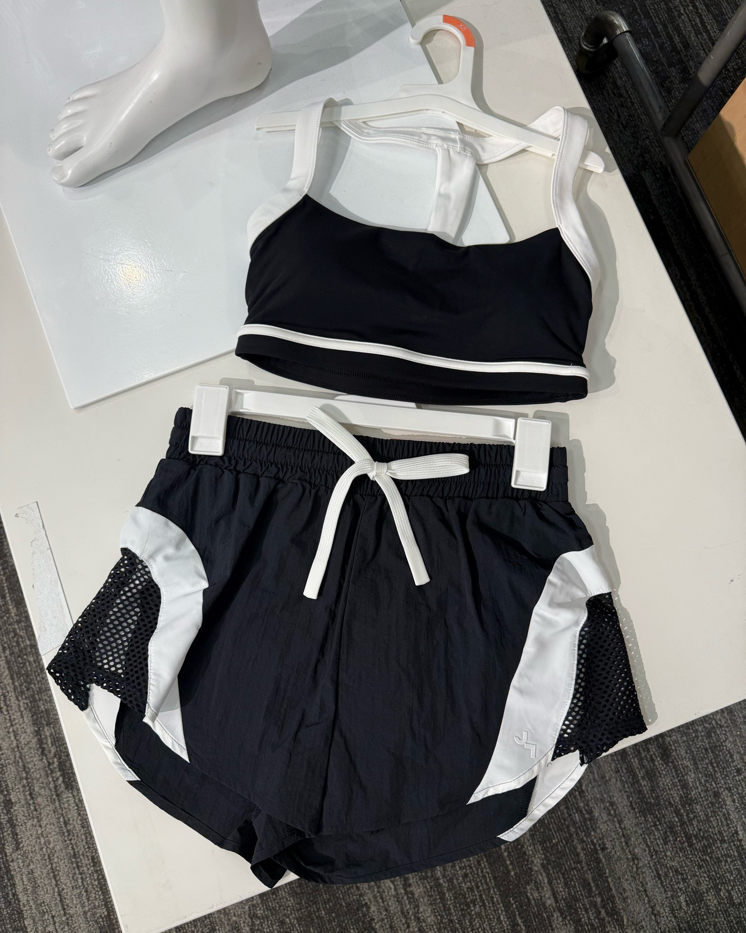 NEW t-back sports bra and mesh woven shorts. Comes in 3 colors!

#LTKootd #LTKmomlife #LTKActive