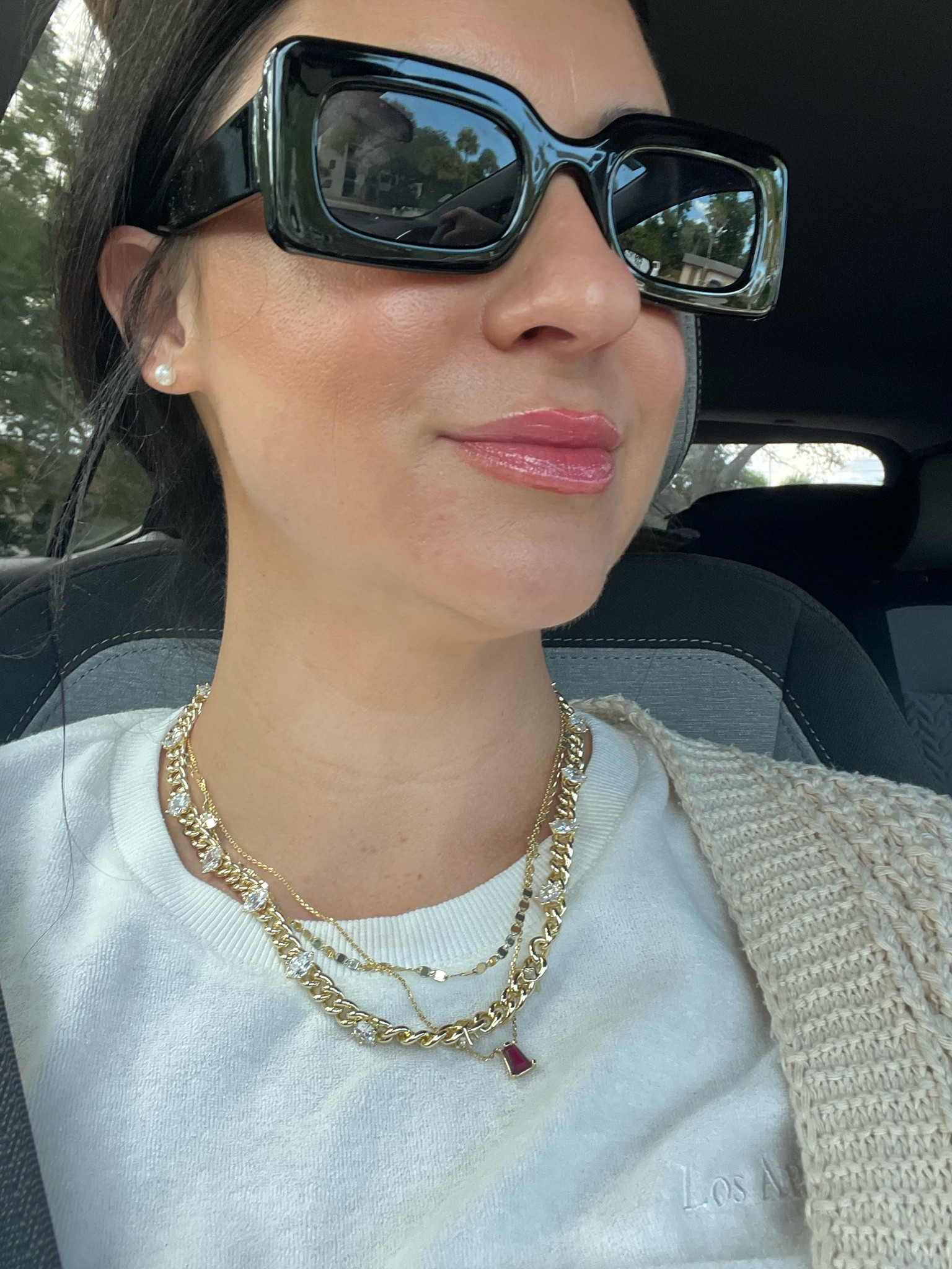 Layering necklaces as a perfect #ltkbacktoschool trend! I like a statement necklace, a layering chain and a pendant necklace. Kendra Scott is having a buy one get one half sale-
These are my picks.
Happy shopping! 
.
.
.
.
#goldnecklaces #pendantnecklaces #goldchain #falltrends 

#LTKunder100 #LTKworkwear #LTKFind