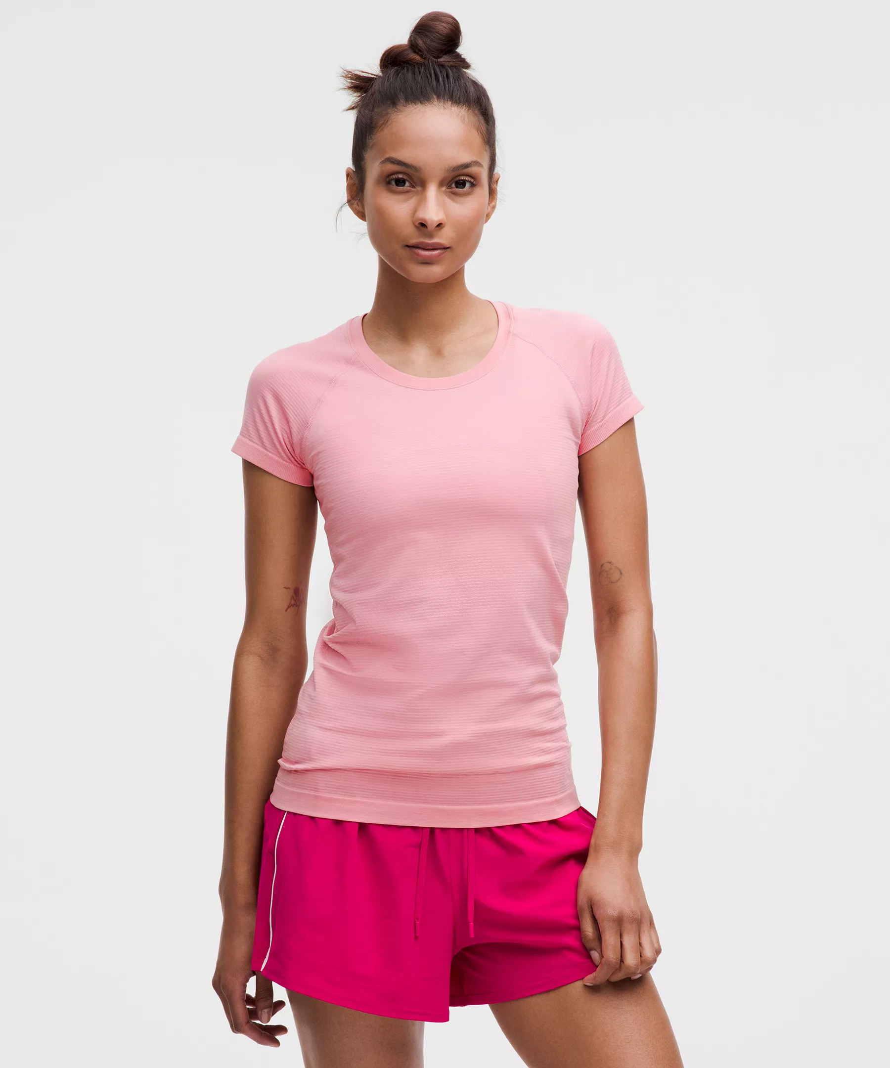 Swiftly Tech Short-Sleeve Shirt 2.0 *Hip Length | Women's Short Sleeve Shirts & Tee's | lululemon | Lululemon (US)